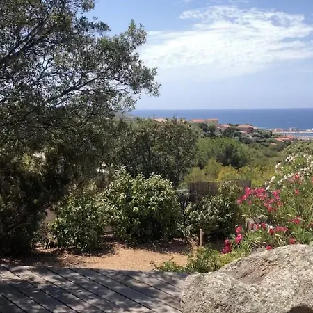 Villa Tres Agreable Avec Piscine Balneo Et Vue *